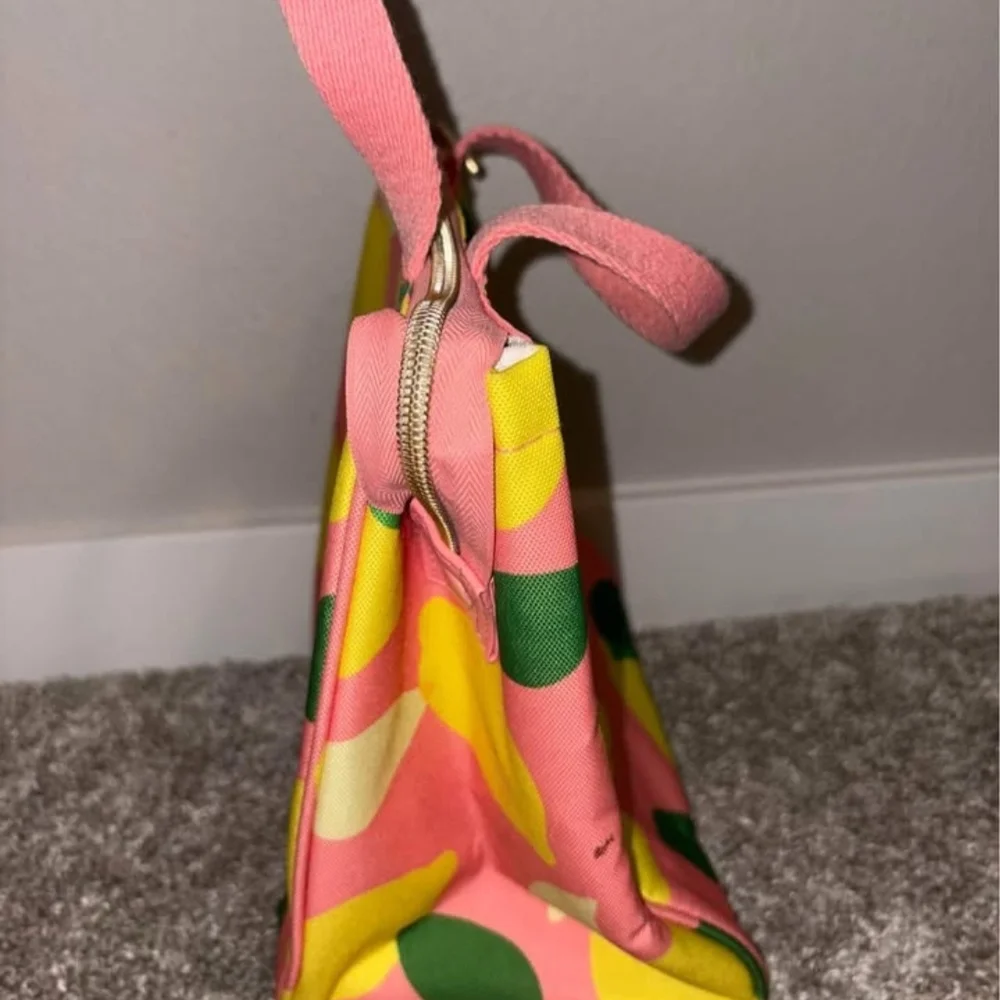 Kate Spade Insulated Lunch bag Pink Lemons Limes - Picture 5 of 8